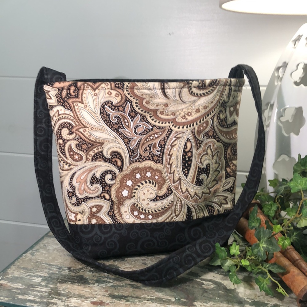 Purse-Fabric Paisley